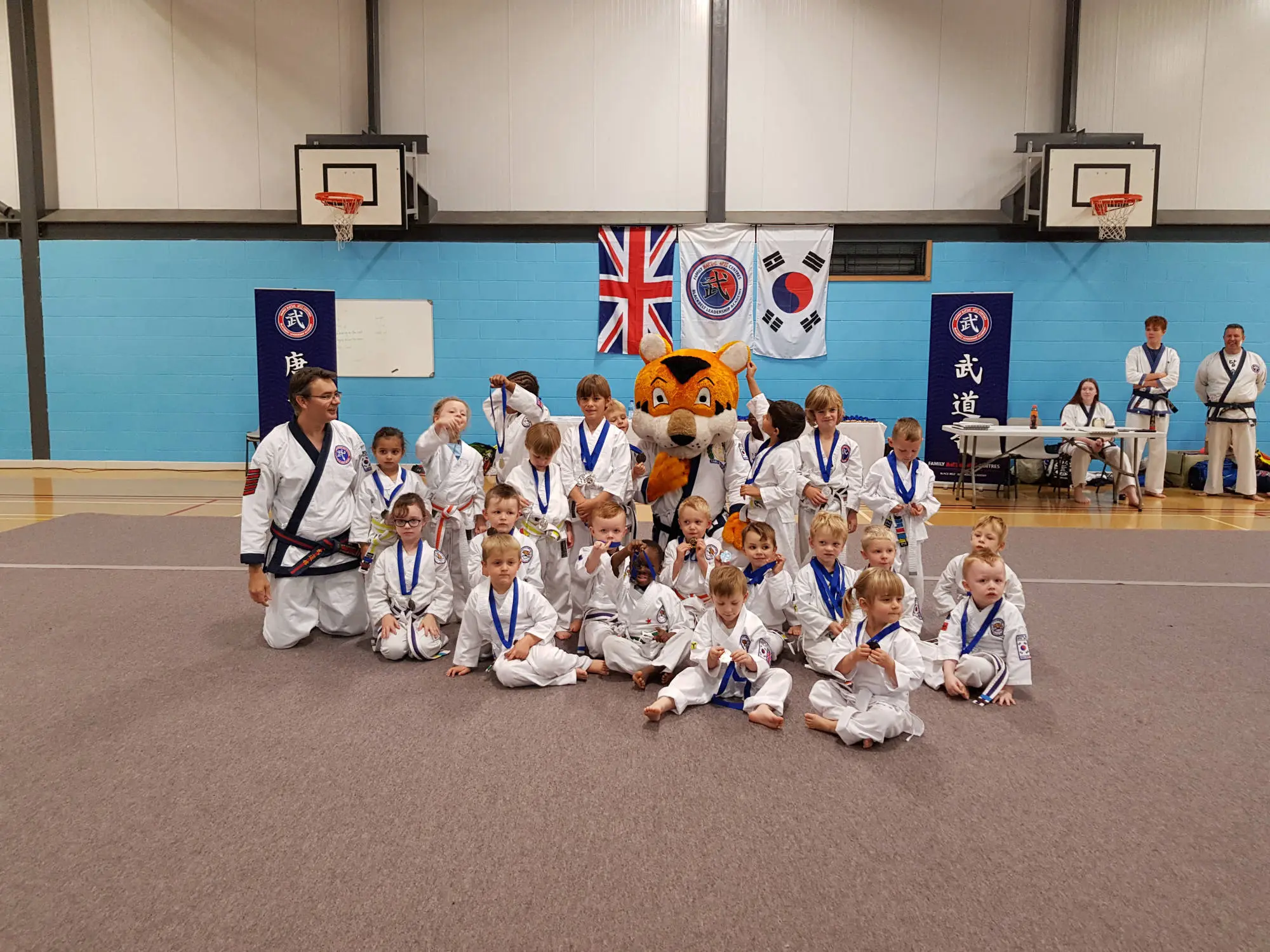 Tiger Tots Posing with Tang the Tiger